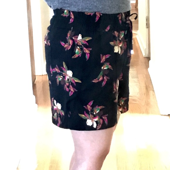 a new day floral print shorts NWOT - Picture 4 of 5